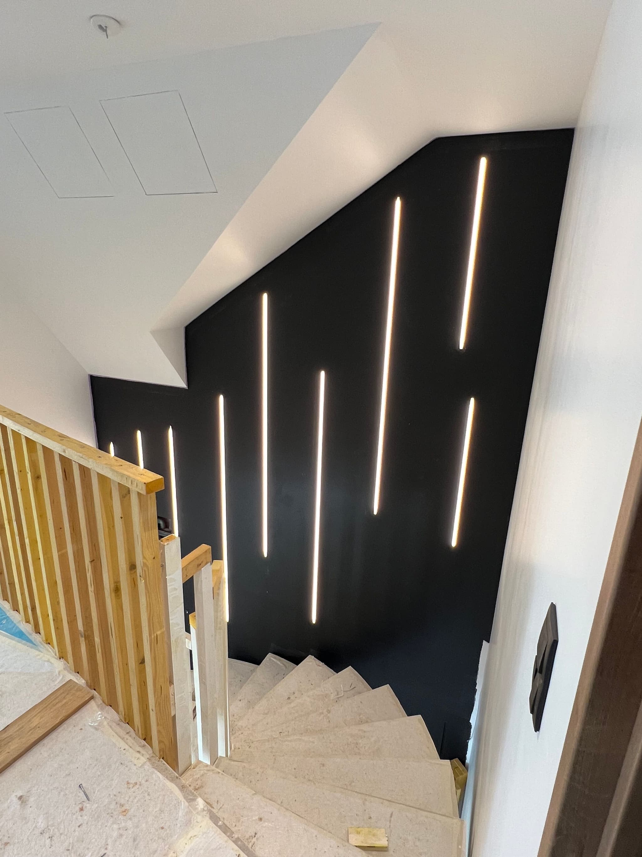 Éclairage LED Encastré sur Mesure à Thorigny-sur-Marne (77400) - Profilés Premium et Installation Pro