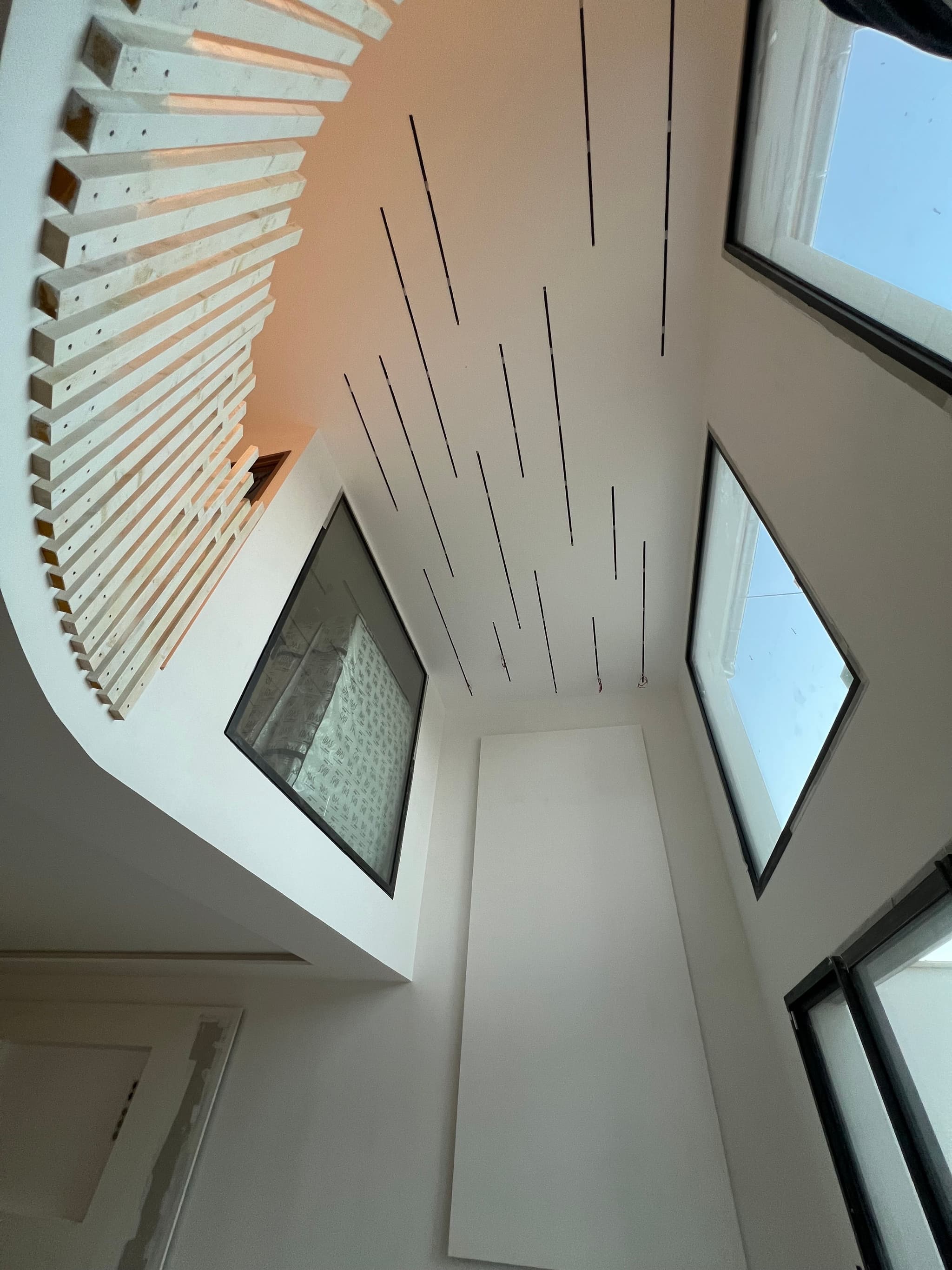Éclairage LED Encastré sur Mesure à Thorigny-sur-Marne (77400) - Profilés Premium et Installation Pro
