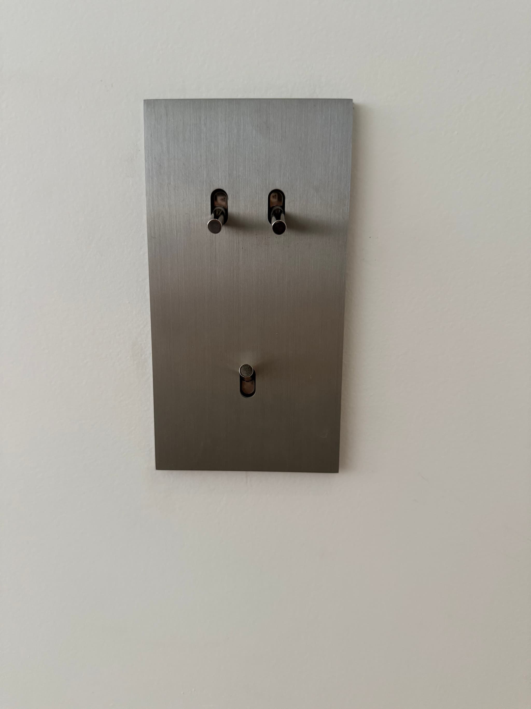 Installation de Luminaires Design dans Appartement Haussmannien à Paris - Éclairage Intérieur Luxe