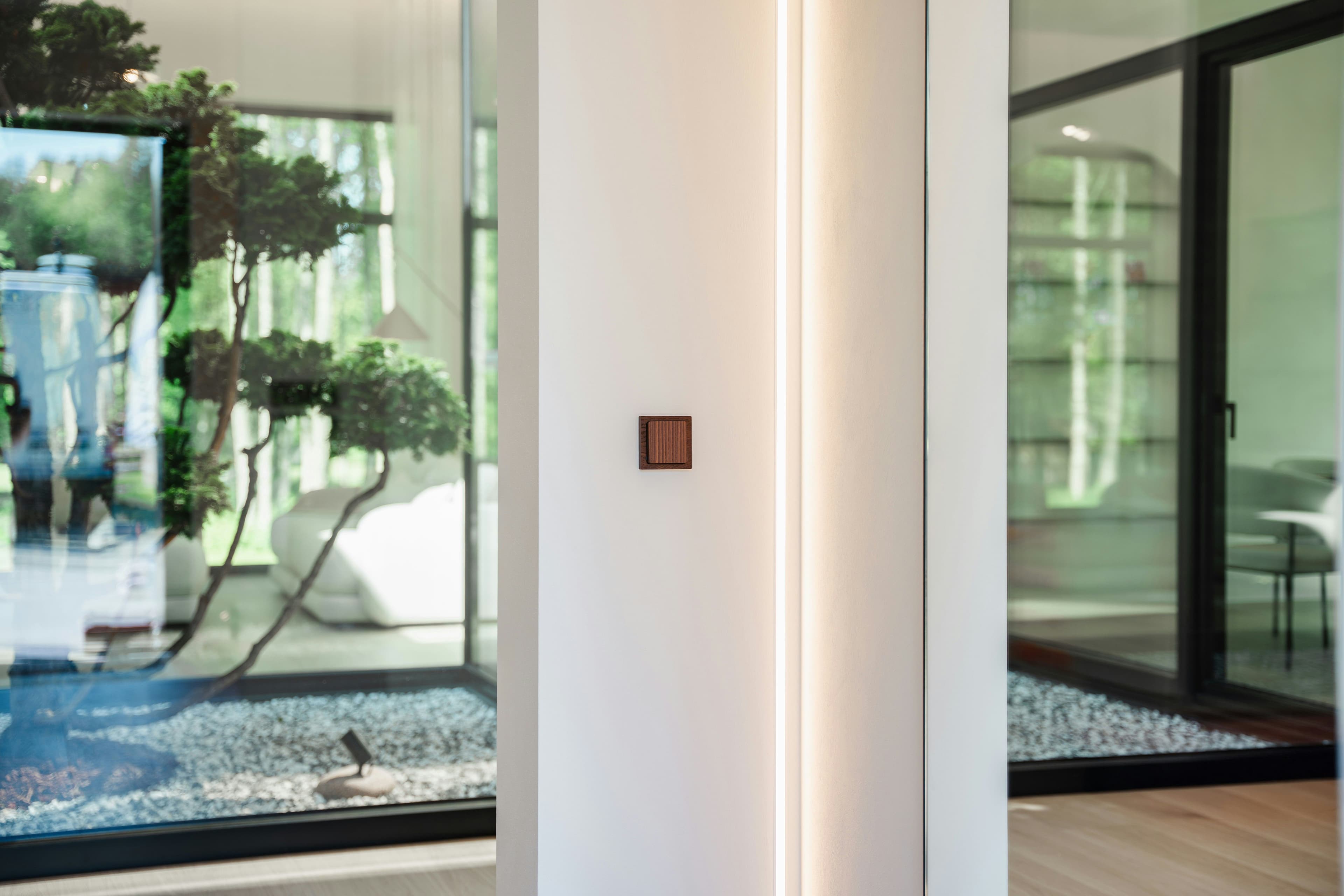 Prises et interrupteurs connectés : transformez votre logement sans gros travaux