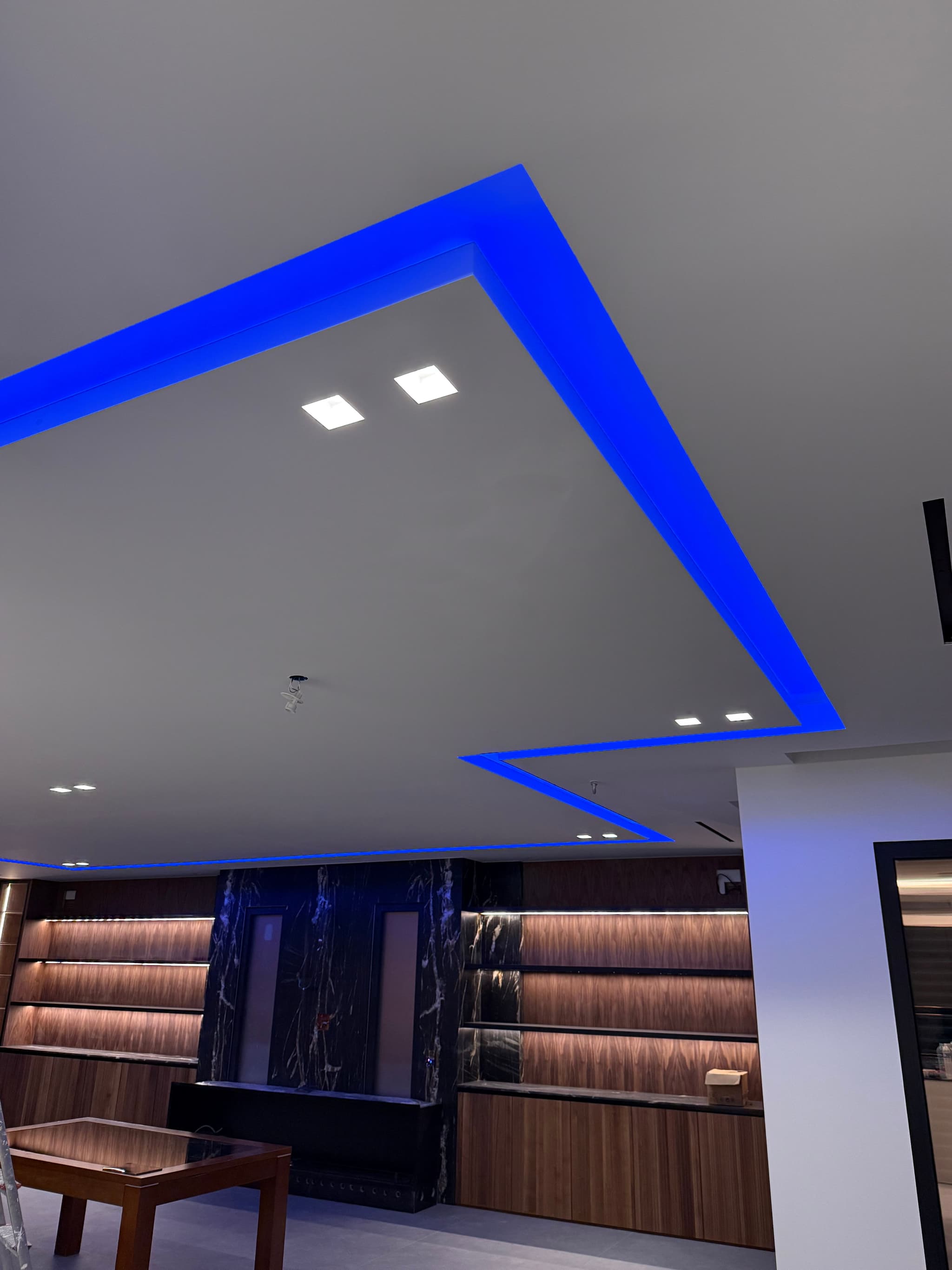 Installation Domotique Intégrale à Val-de-Marne (94000) - Maison Connectée Haut de Gamme