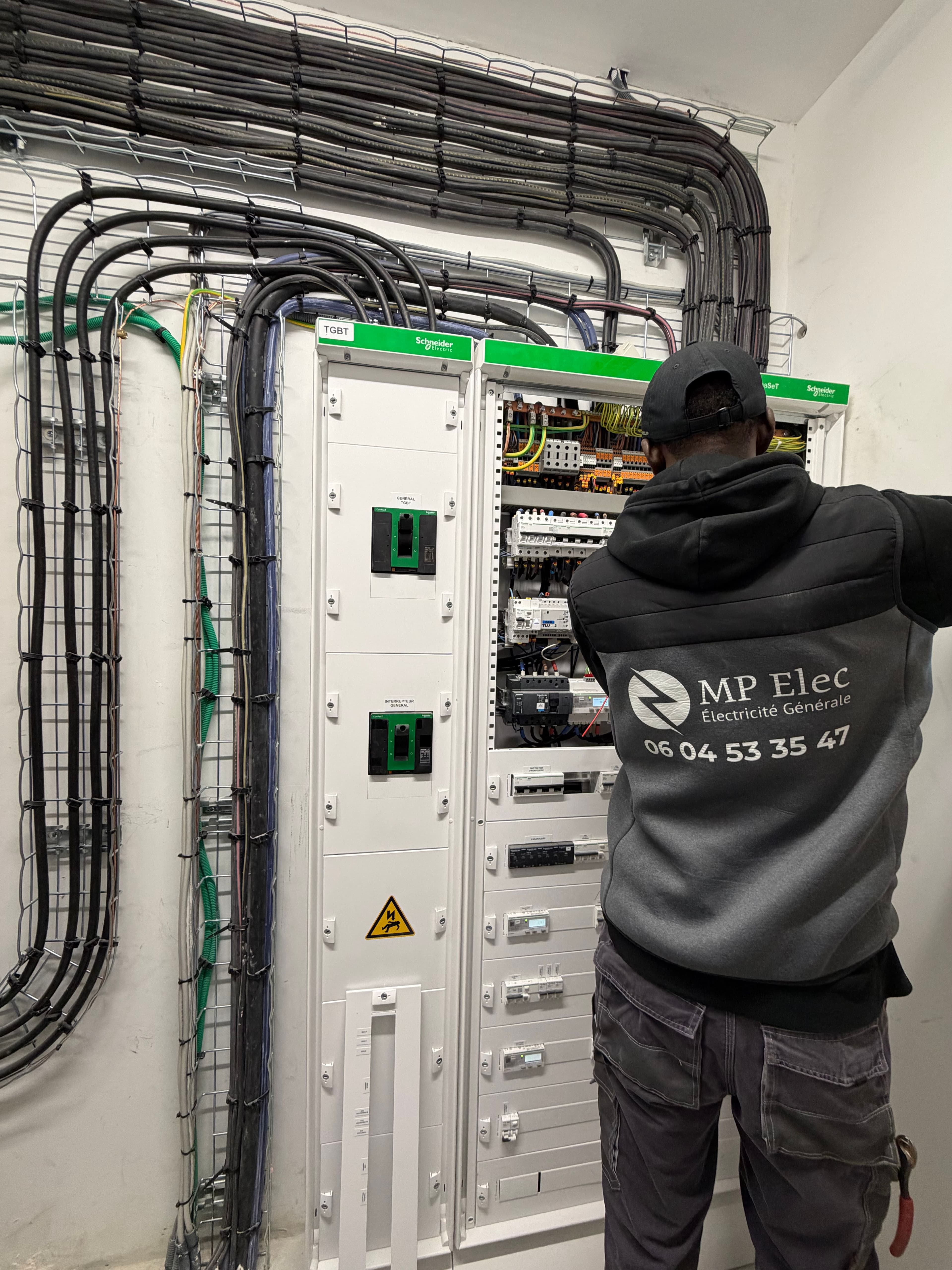 Électricien à Paris : intervention rapide et travail certifié